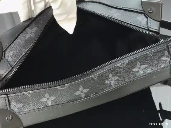 First bag ru SOFT TRUNK LOUIS VUITTON 0705